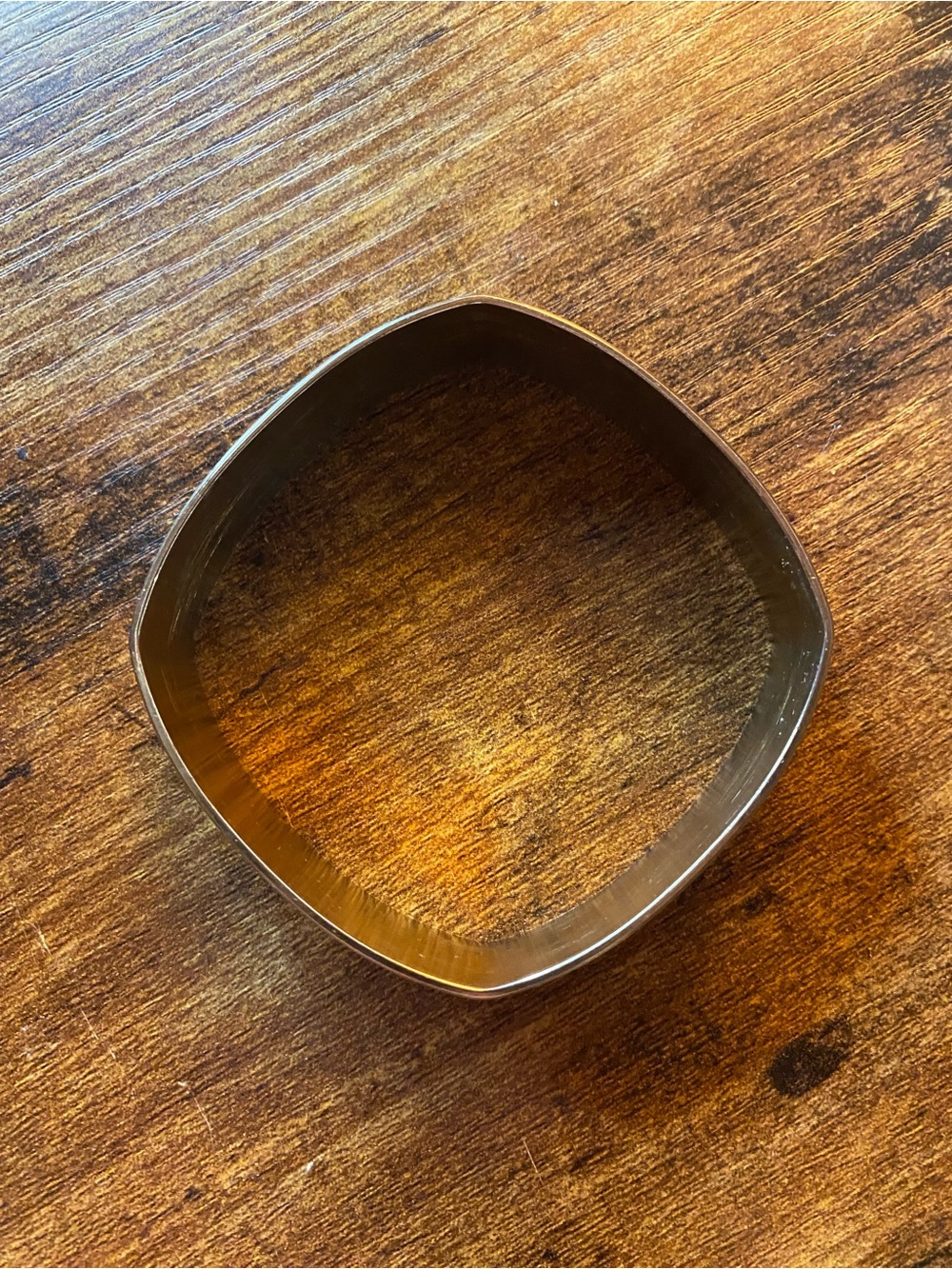Gold bangle - Picture 4 of 6